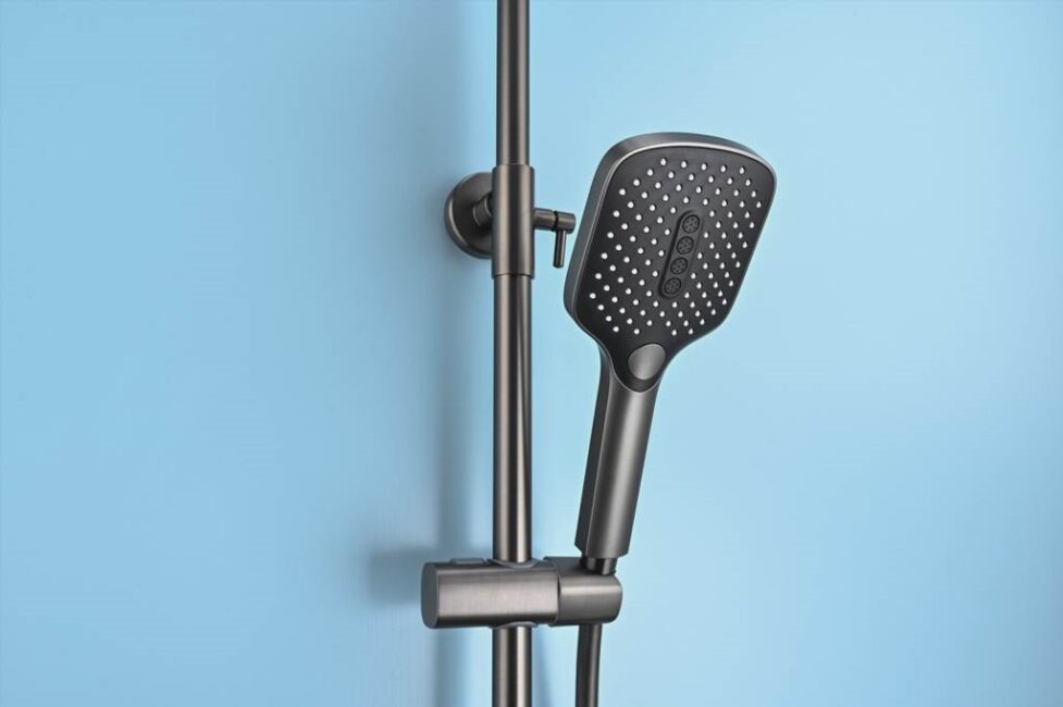 Sufit podwieszany a deszczownica